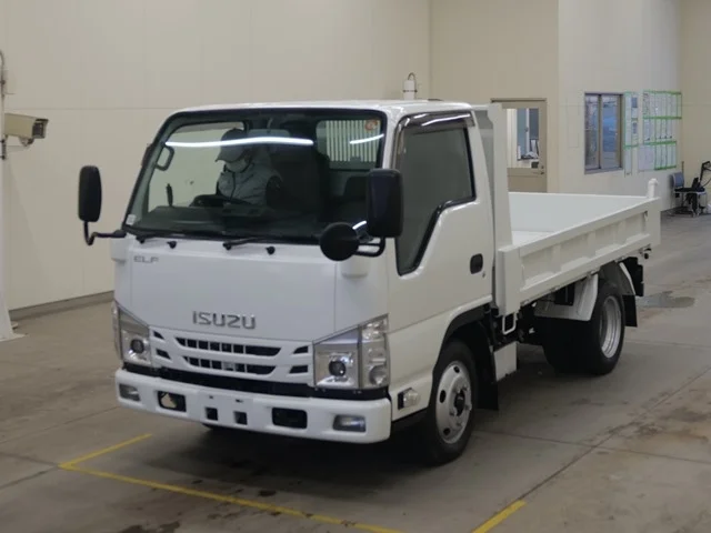 Isuzu Elf 2022