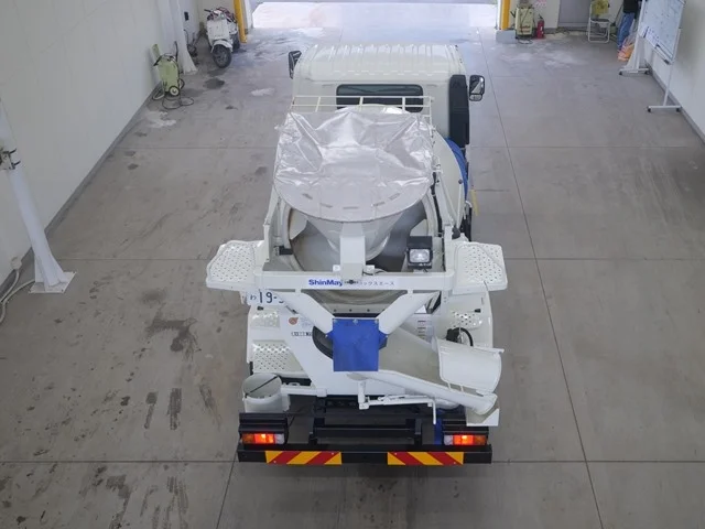 Hino Dutro  с аукциона в Японии