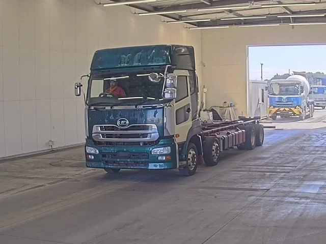 Nissan UD  с аукциона в Японии
