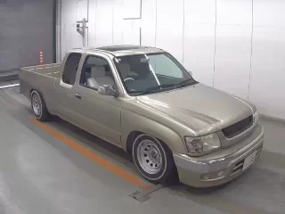 TOYOTA HILUX 1