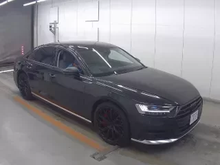 AUDI S8