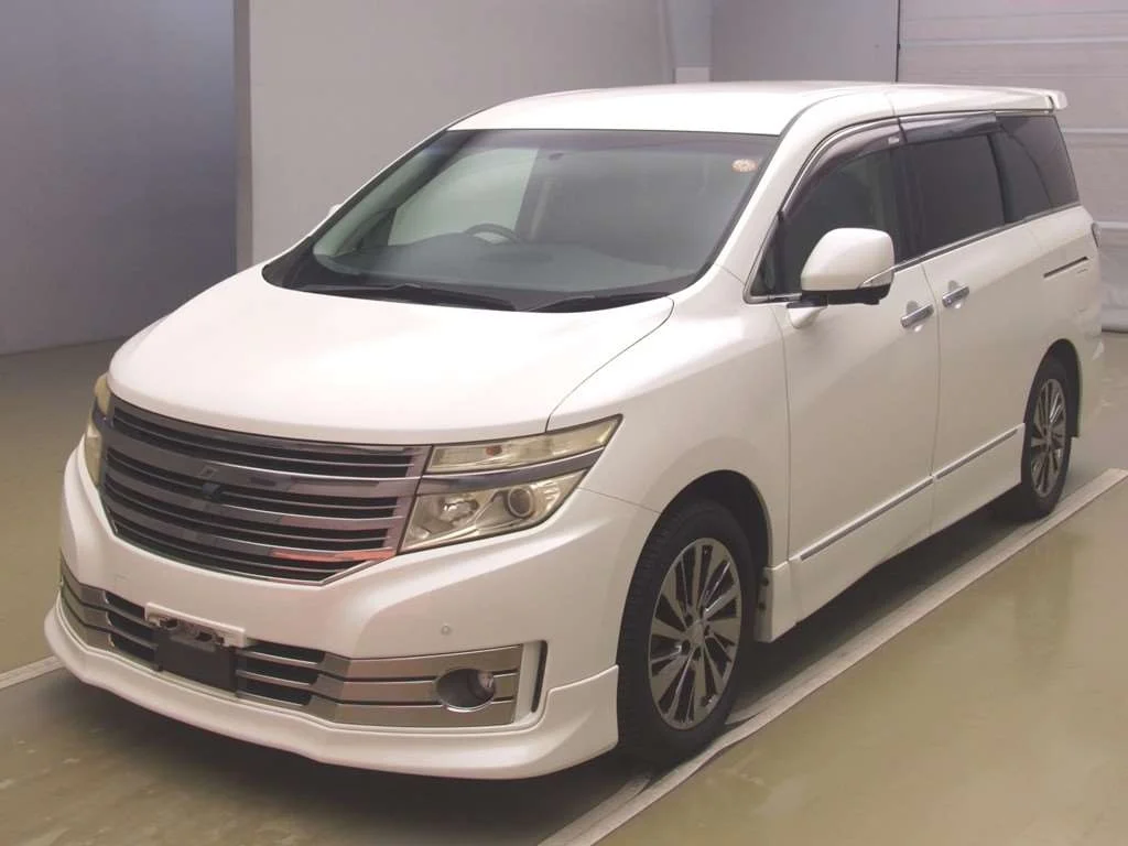 Nissan Elgrand 2011
