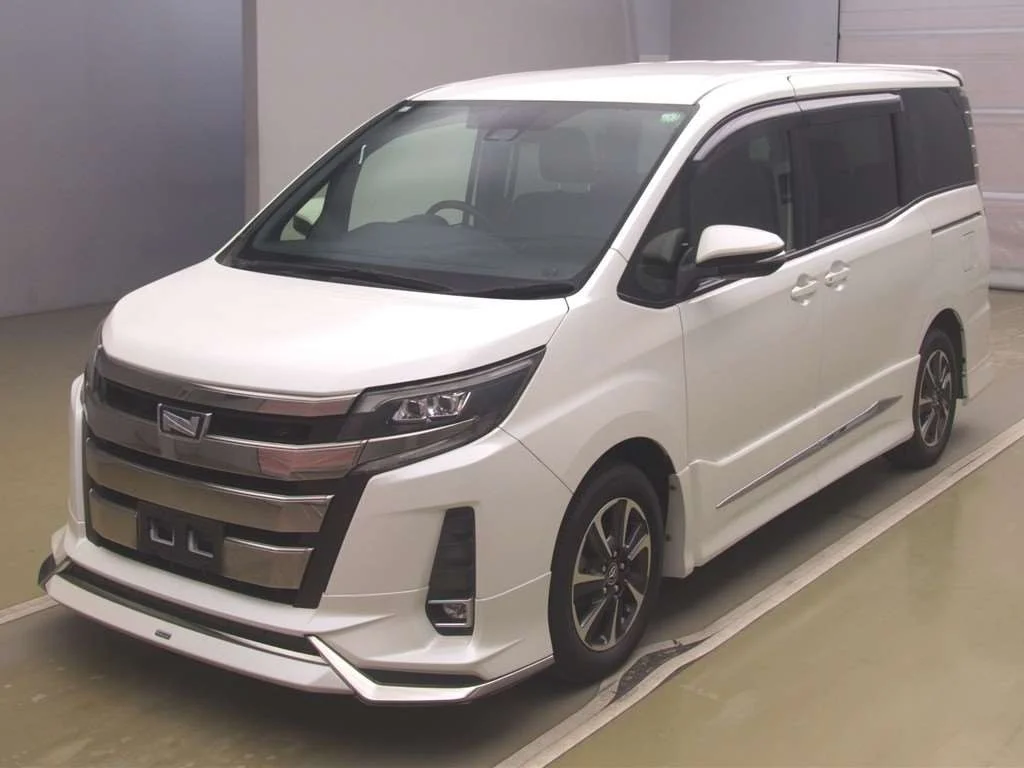 Toyota Noah 2017