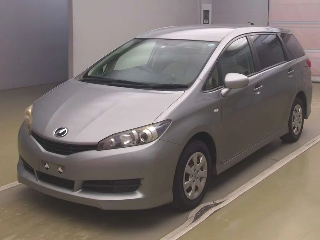 Toyota Wish  с аукциона в Японии