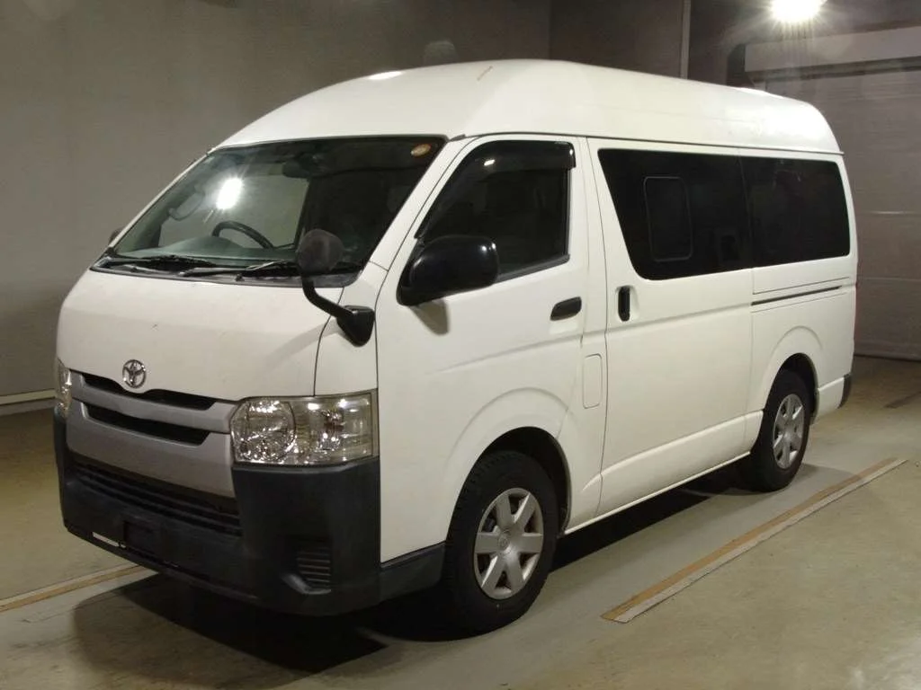 Toyota RegiusAce 2016