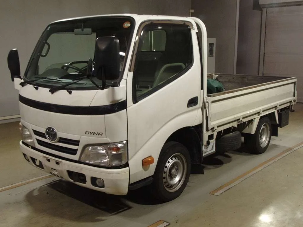 Toyota Dyna 2013