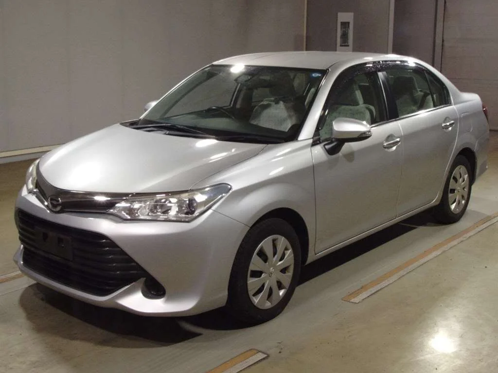 Toyota Corolla Axio 2016