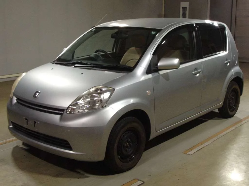 Toyota Passo 2005
