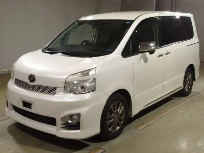 Статистика аукционов Toyota Voxy