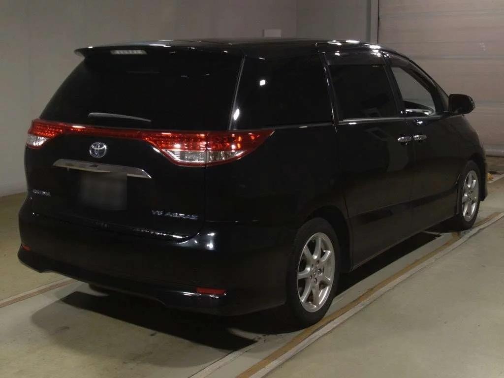 Toyota Estima 2006