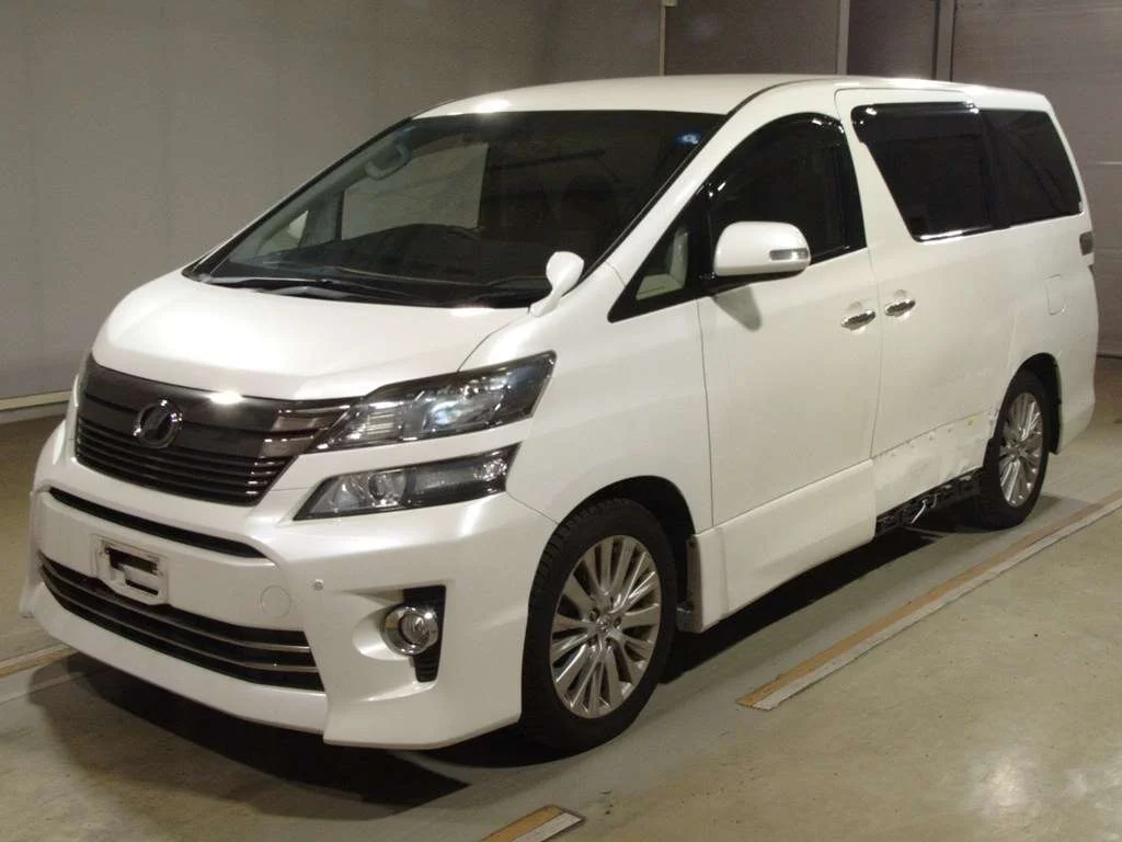 Toyota Vellfire 2014