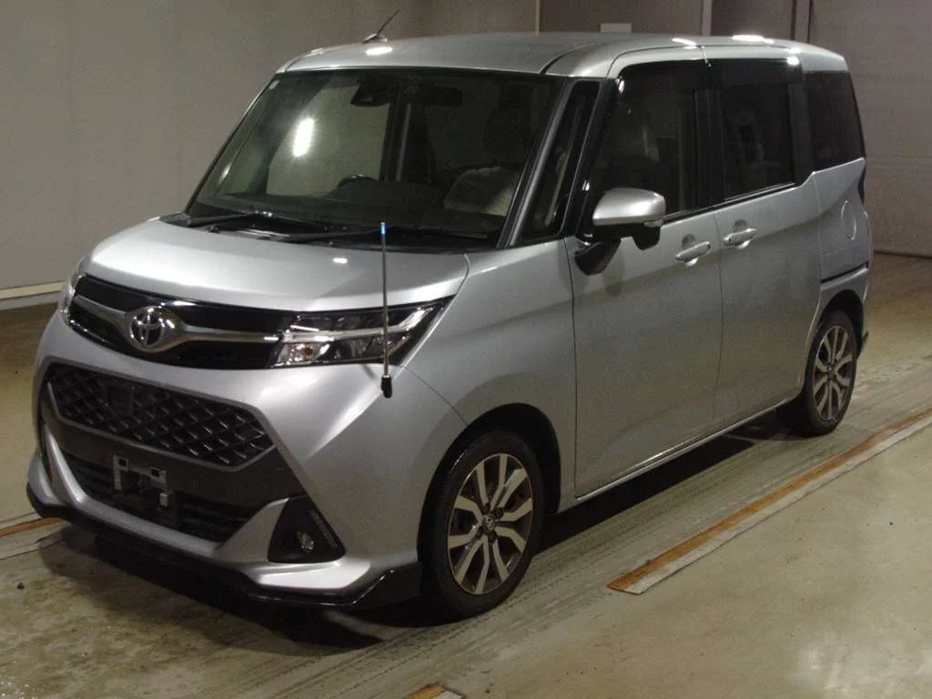 Toyota Tank 2018