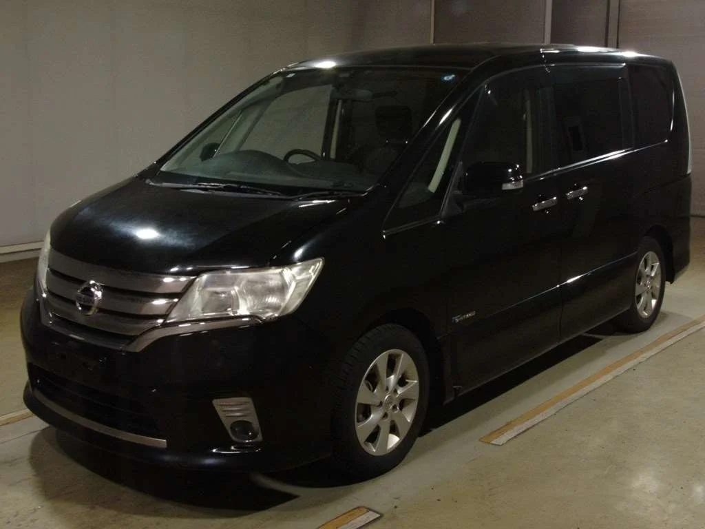 Nissan Serena 2014