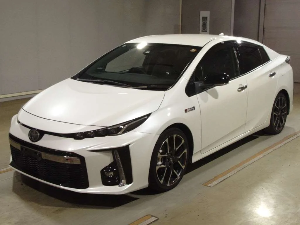 Toyota Prius PHV 2017
