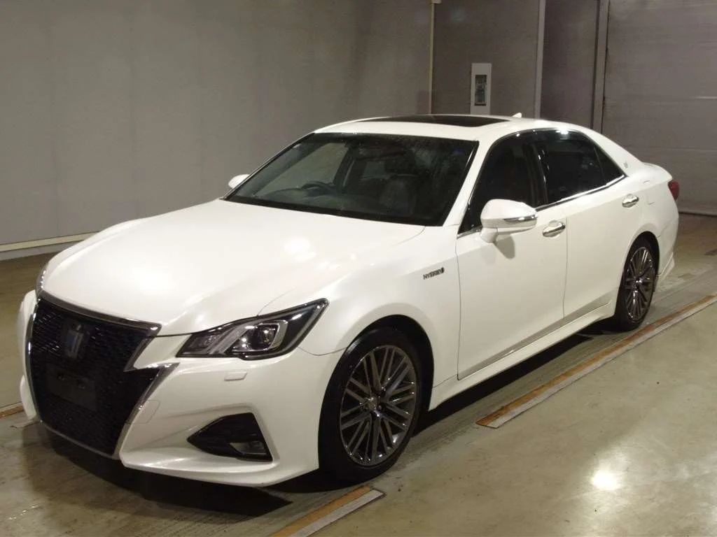 Toyota Crown 2016