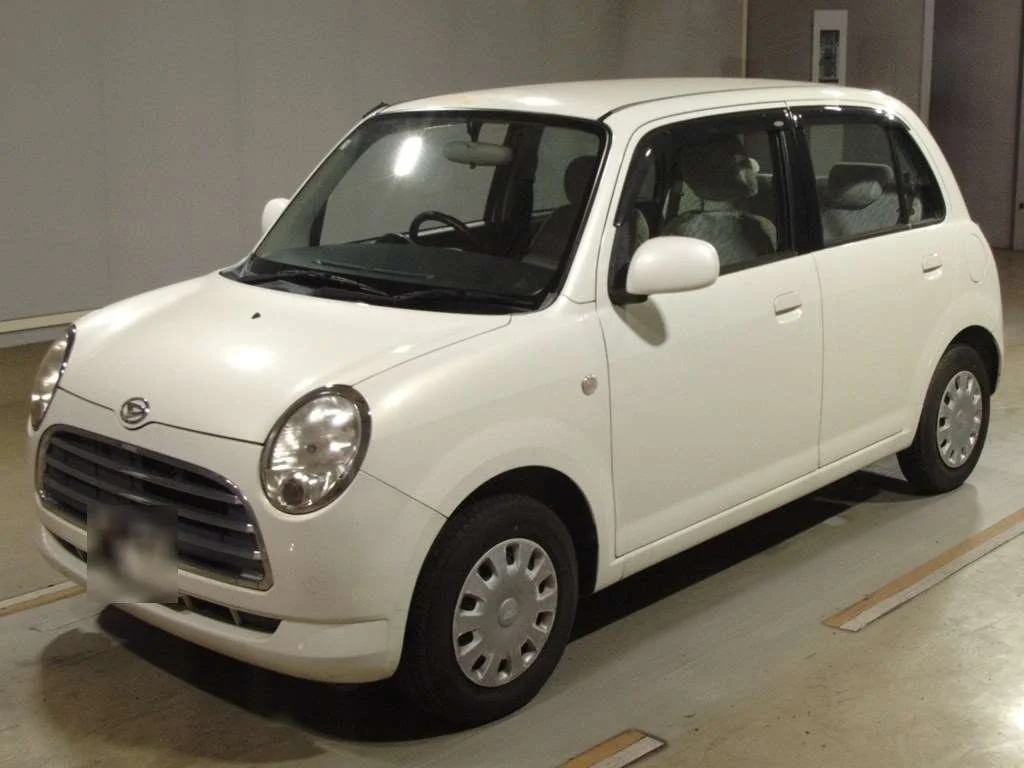 Daihatsu Mira 2005