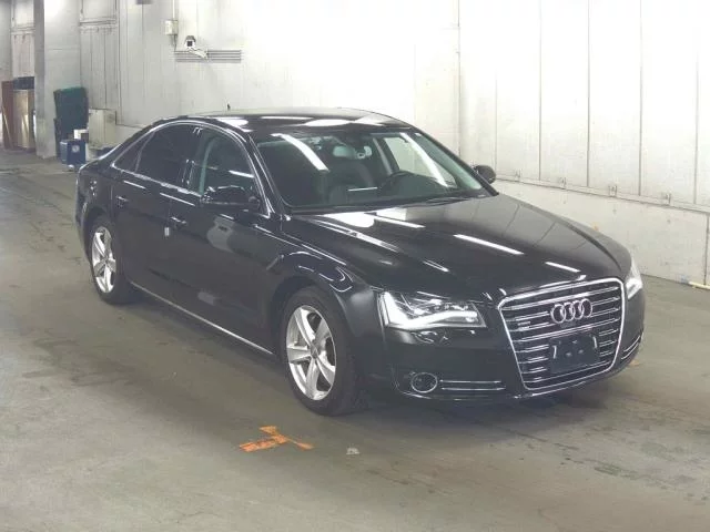 Audi A8  с аукциона в Японии