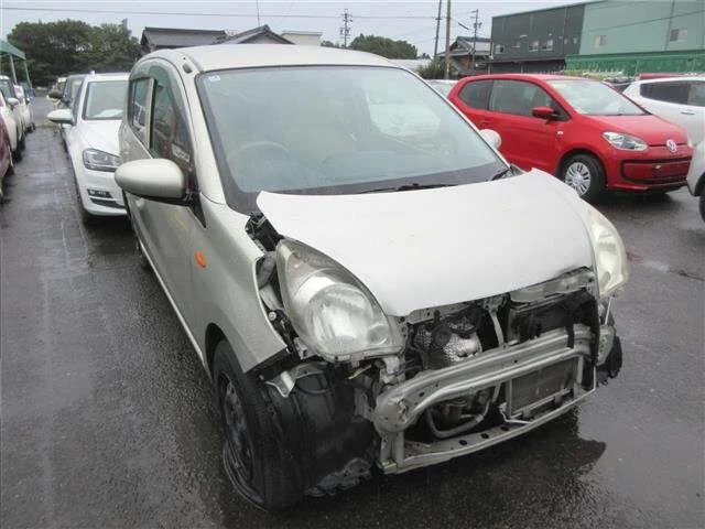 Daihatsu Mira 2013