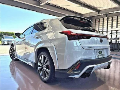 LEXUS UX 2