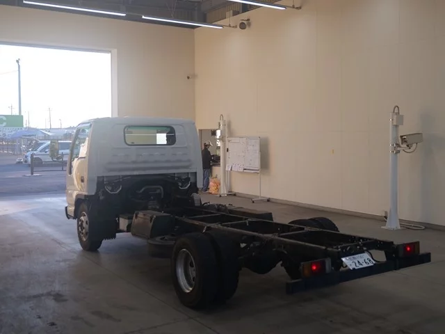 Isuzu Elf  с аукциона в Японии