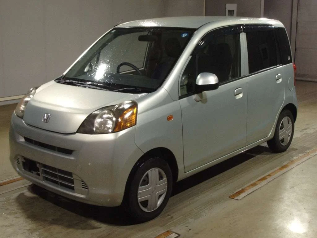 Honda Life 2010