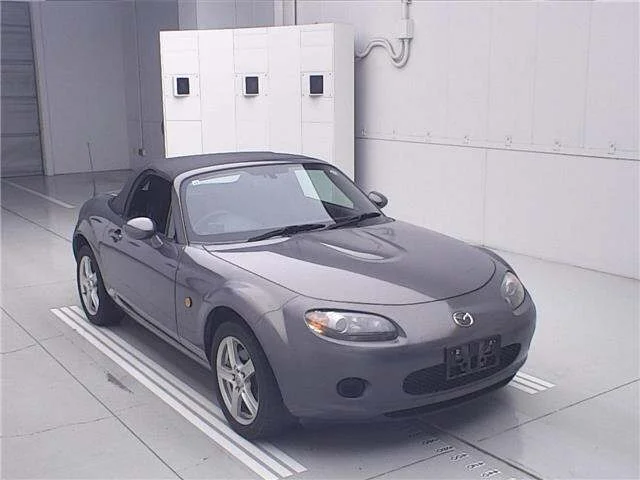Mazda Roadster 2005