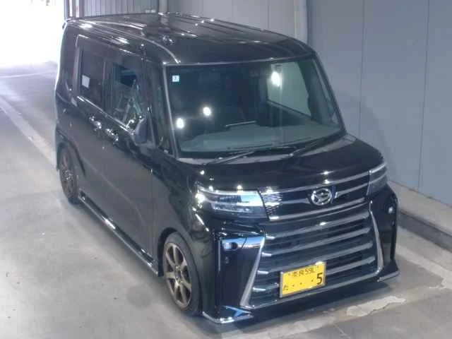 Daihatsu Tanto 2020