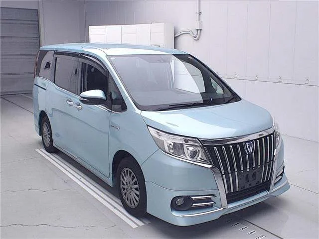 Toyota Esquire 2015