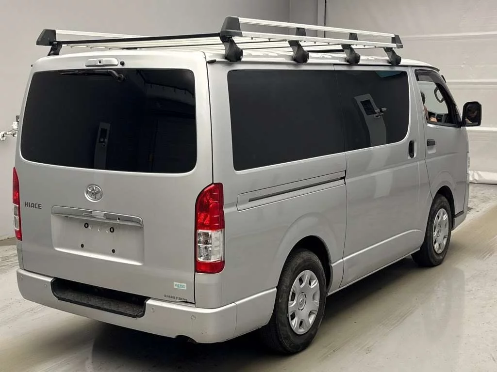 Toyota HiAce Van 2023