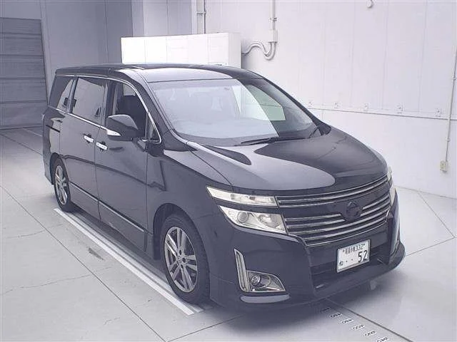 Nissan Elgrand 2013