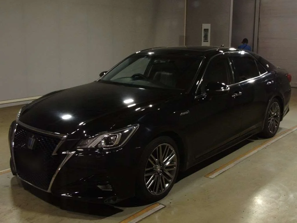 Toyota Crown 2015