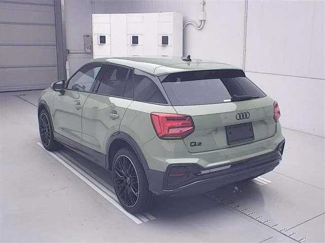 Audi Q2  с аукциона в Японии