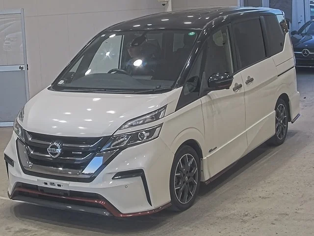 Nissan Serena 2017
