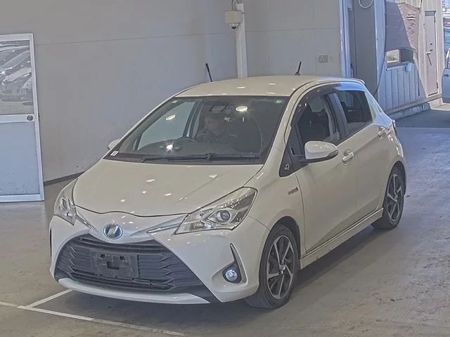 Toyota Vitz 2017