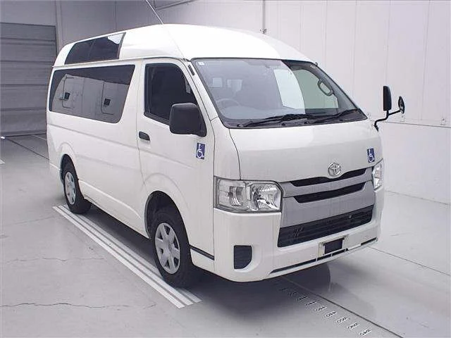 Toyota HiAce 2018