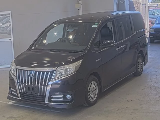 Toyota Esquire 2015