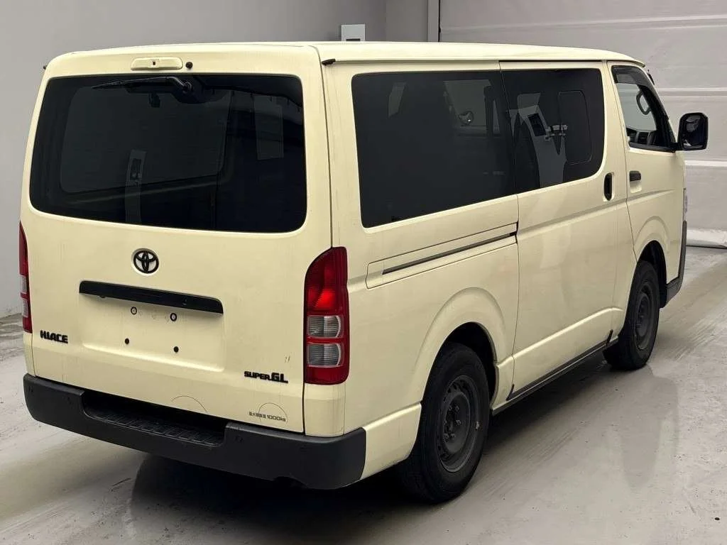 Toyota HiAce Van  с аукциона в Японии