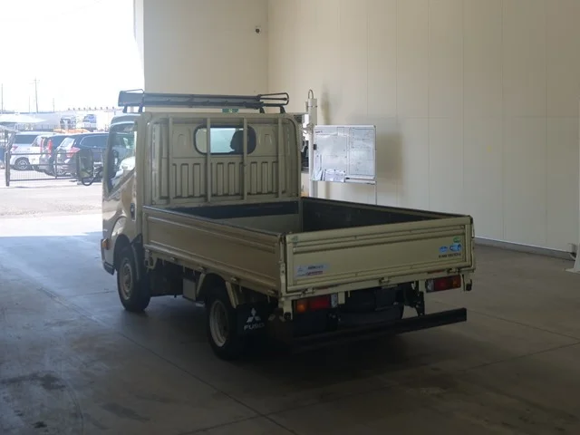 Mitsubishi Fuso Canter  с аукциона в Японии