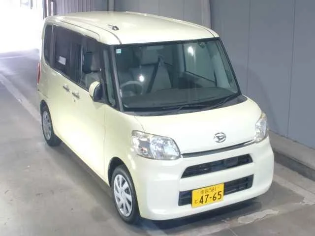 Daihatsu Tanto 2013