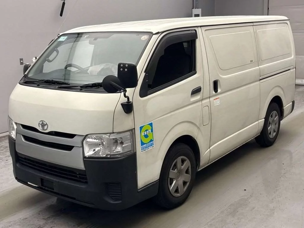 Toyota HiAce Van 2016