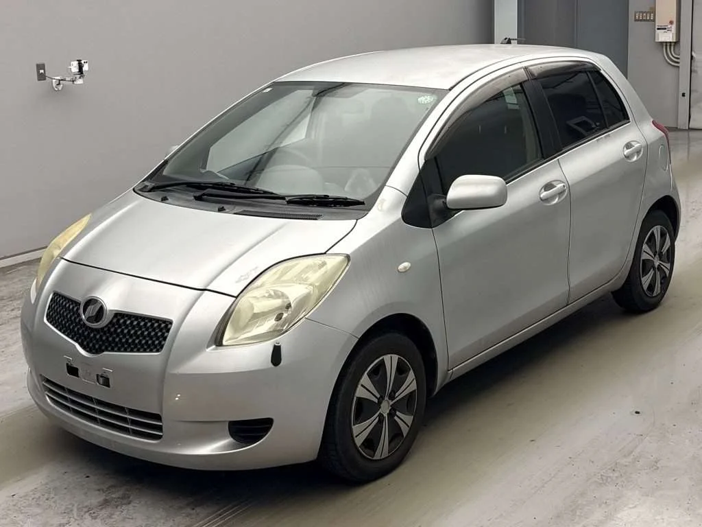 Toyota Vitz 2005