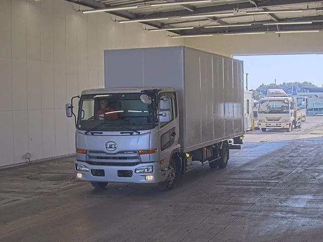 NISSAN DIESEL (UD) CONDOR  с аукциона в Японии