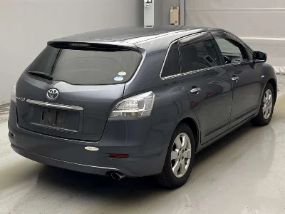 Toyota Mark X Zio