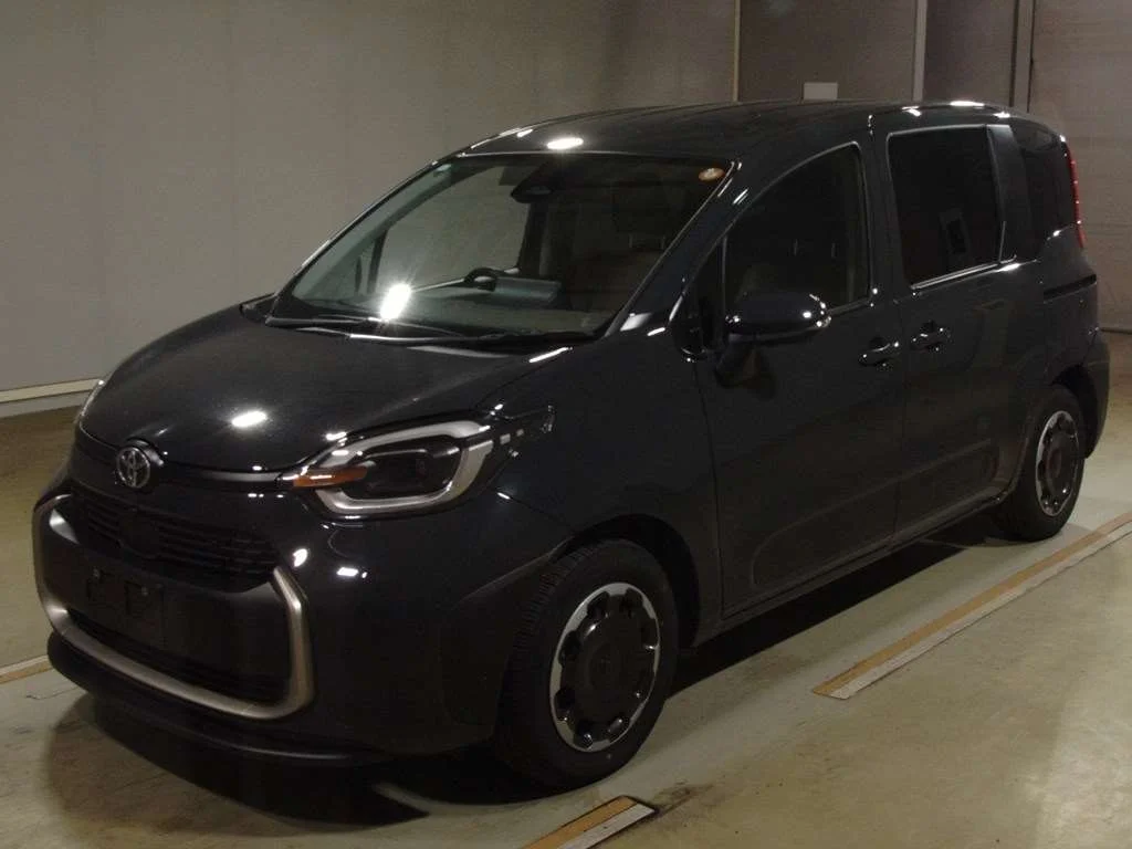 Toyota Sienta 2024