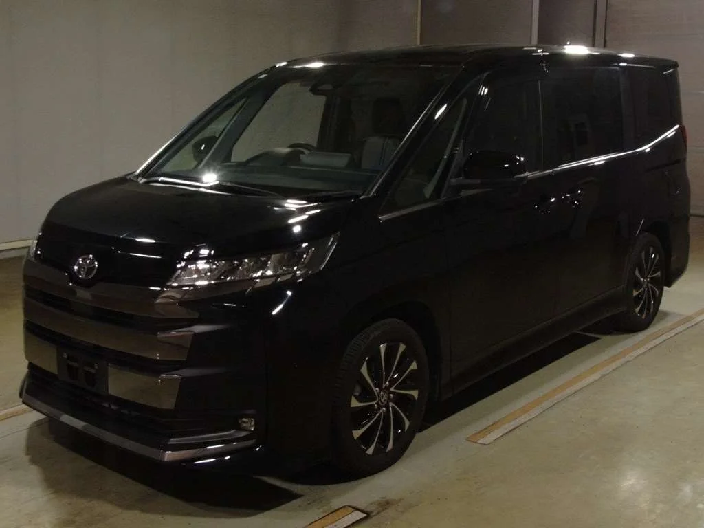 Toyota Noah 2023
