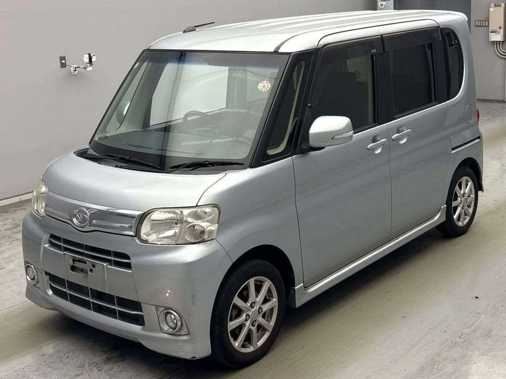 Daihatsu Tanto 2013