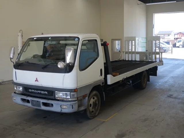 Mitsubishi Fuso Canter  с аукциона в Японии