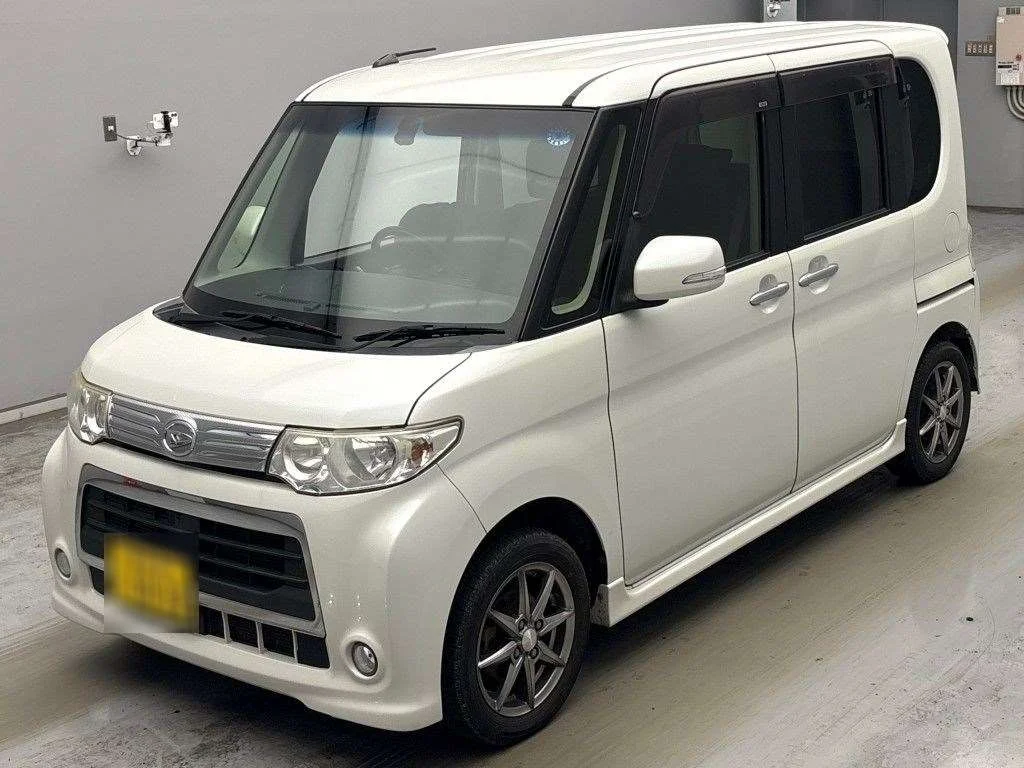 Daihatsu Tanto 2013