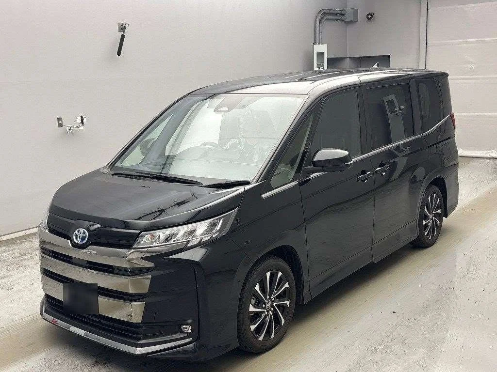 Toyota Noah 2023