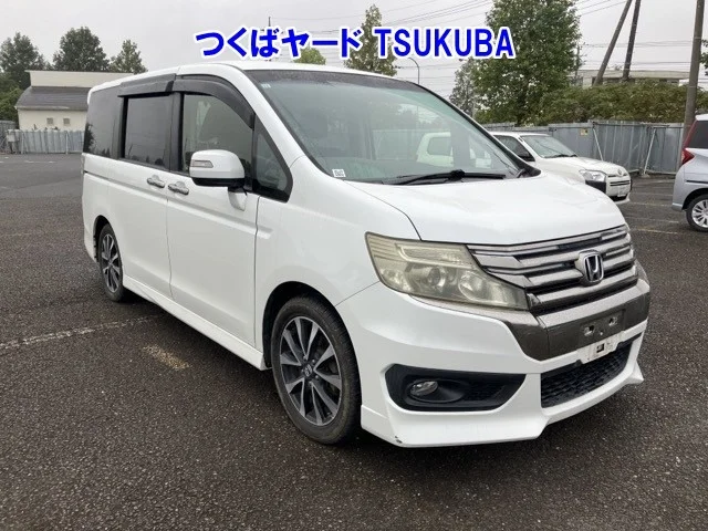Honda Stepwgn 2013